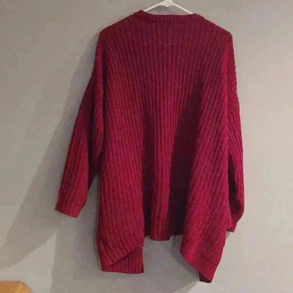 Torrid cable knit 2 pocket red‎ shimmer cardigan women's 2X - Picture 4 of 4